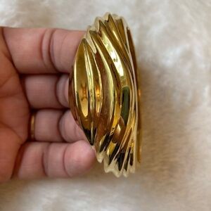 Vintage Gold‎ Tone Art Deco Design Hinged Clamper Bracelet